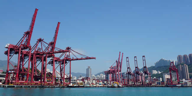 2023年香港口岸集装箱吞吐量跌回96年后新低